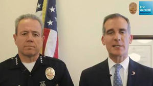 美 LA 시장 "우린 이민자 단속에 협조하지 않아" 비디오 메시지