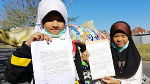 인도네시아 소녀들, 트럼프에 편지&hellip;"왜 쓰레기 수출하나?"