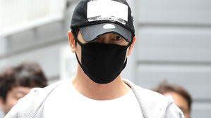 [SBS Star] Kang Ji Hwan Admits to All Charges; His Agency Terminates Contract