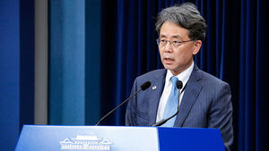 [풀영상] 靑 반박 "당초 '강제징용'이 국제법 위반&hellip;日 상황 악화 발언 중단"