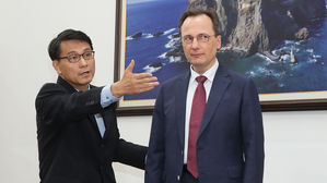 러 대사대리 "영공침범은 있을 수 없는 일&hellip;고의 아니었을 것"