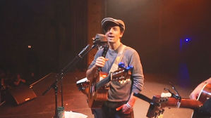 '사랑 전도사' 제이슨 므라즈, 5년 만에 내한&hellip;"함께 즐기고파"