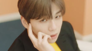 [SBS Star] Kang Daniel Sweeps Music Charts with 'What are you up to'