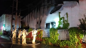 경북 경주 자동차부품공장서 화재&hellip;2시간반 만에 큰불 잡아