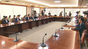 기재차관보 "엄중한 상황인식으로 시장 동향 예의주시"