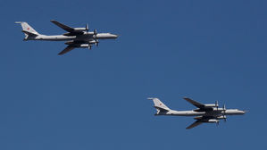 러 폭격기, 美&middot;캐나다 방공식별구역 진입&hellip;F-22 출격해 차단