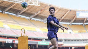 [취재파일] 황의조, 내일 새벽 데뷔전 출격&hellip;"시즌 10골 이상, 자신 있다"