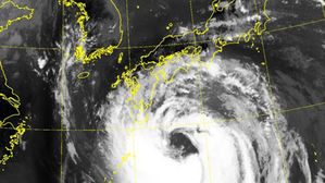 태풍 '크로사' 일본 바짝 접근&hellip;부산&middot;경남도 '비상'