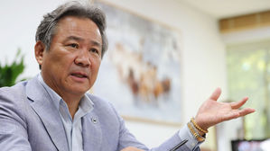 이기흥 "독도 표기&middot;올림픽 방사능 문제 IOC가 해답 줄 것"