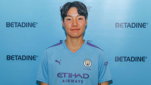 여자축구 이금민, 맨시티 유니폼 입고 데뷔전&hellip;ICC 후반 투입