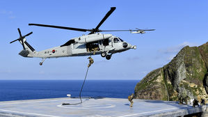 美, 독도방어훈련에 "한일 문제 해결에 비생산적"