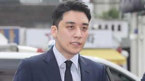 승리, 이번엔 '원정도박 혐의' 경찰 출석&hellip;"심려 끼쳐 죄송"