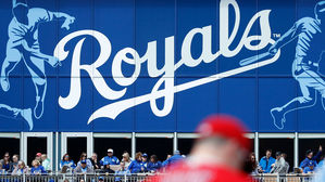 MLB 로열스 구단주, 구단 매각 검토&hellip;팀 가치 10배 상승