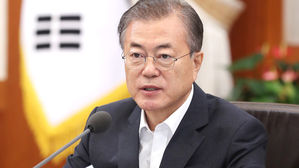 '조국 근심' 안고 순방 떠나는 문 대통령&hellip;임명 결단 시점 고심