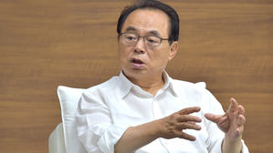 부산시장실 5시간 넘게 압수수색&hellip;의료원장 선임 경위 추적