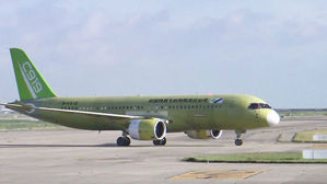 멈추지 않는 중국의 '항공굴기'&hellip;여객기 시장도 노린다