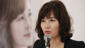 공지영 '윤석열 처벌 청원' 링크하며 "검찰 쿠데타 상황"