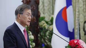 문 대통령 "라오스 경제성장 여정에 한국도 함께하려 해"