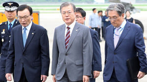 문 대통령, 조국 임명 '막판 숙고'&hellip;임명 여부 내일 발표할 듯