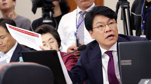 민주&middot;정의&middot;평화, '아들 음주운전' 장제원에 "의원직 사퇴하라"