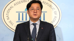 與 "조국 임명 환영&hellip;文 정부 사법개혁 흔들림 없이 완수되길"