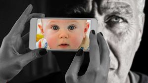 [인-잇] 벤자민 버튼의 나잇값은 거꾸로 간다