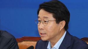 與, 오후 4시 돼지열병 특위 개최&hellip;"실시간 상황 점검"