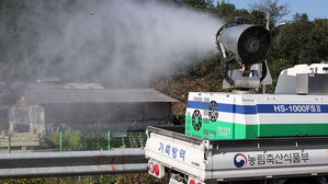 "돼지열병 백신 없고 경로 몰라 더 불안"&hellip;사육 농가 '속수무책'