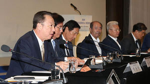 부산 모인 전국상의 "악화하는 대외 환경&hellip;韓 경제시스템 개혁해야"