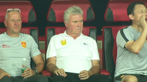 히딩크 감독, 성적 부진에&hellip;中 올림픽팀 사령탑서 경질