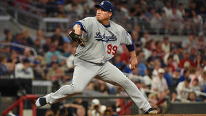 류현진, 콜로라도 제물로 빅리그 첫 홈런 치고 마침내 13승