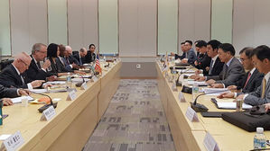 한&middot;미 "방위비 분담 합리적이어야"&hellip;다음 달 미국서 2차 회의