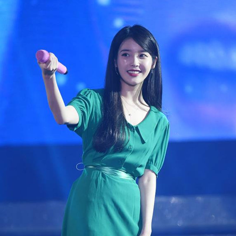 IU