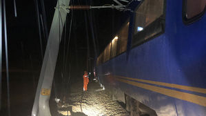 봉화서 관광열차 탈선&hellip;영동선 영주∼강릉역 열차 운행 중지