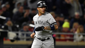 위기의 MLB 양키스, 토론토 꺾고 5연패 탈출