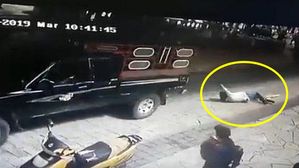 [Pick] 선거 공약 안 지키는 시장에 분노한 시민들의 '과격한' 질책