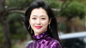 [SBS Star] SM Entertainment Prepares Public Memorial for Fans to Pay Their Condolences to Sulli