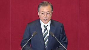 [영상] 문 대통령 "경제 엄중한 상황…내년 확장예산 필수"