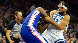 NBA 코트서 난투극 벌인 엠비드&middot;타운스, 2경기 출전 정지