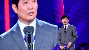 [SDF2019 포토] 박정훈 사장 개막사 및 오프닝 퍼포먼스