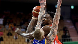 워니 더블더블&hellip;SK, 삼성 꺾고 선두에 반 경기차 추격