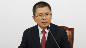 위기의 황교안, '보수 통합'으로 승부수&hellip;'빅텐트' 전략 通할까