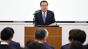 문희상 의장 제안에 말 아끼는 日…"논평 삼가겠다"