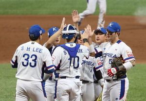 [영상] 프리미어12 하이라이트, 이승엽도 서글퍼한 쿠바의 '몰락'