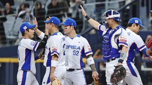한국 야구, 3연승&middot;조 1위로 프리미어12 슈퍼라운드 진출