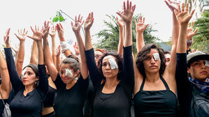 시위대 겨냥한 경찰 고무탄에&hellip;칠레서 시위대원 실명 잇따라