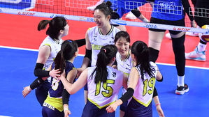 "마야, 충분히 쉬어"&hellip;현대건설, 토종 선수들 투혼으로 4연승