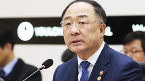 홍남기 "내년 경제 회복 정도 가늠하기 쉽지 않다"