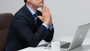 위기 빠진 유통업계, CEO 줄줄이 교체&hellip;이제 관심은 롯데로