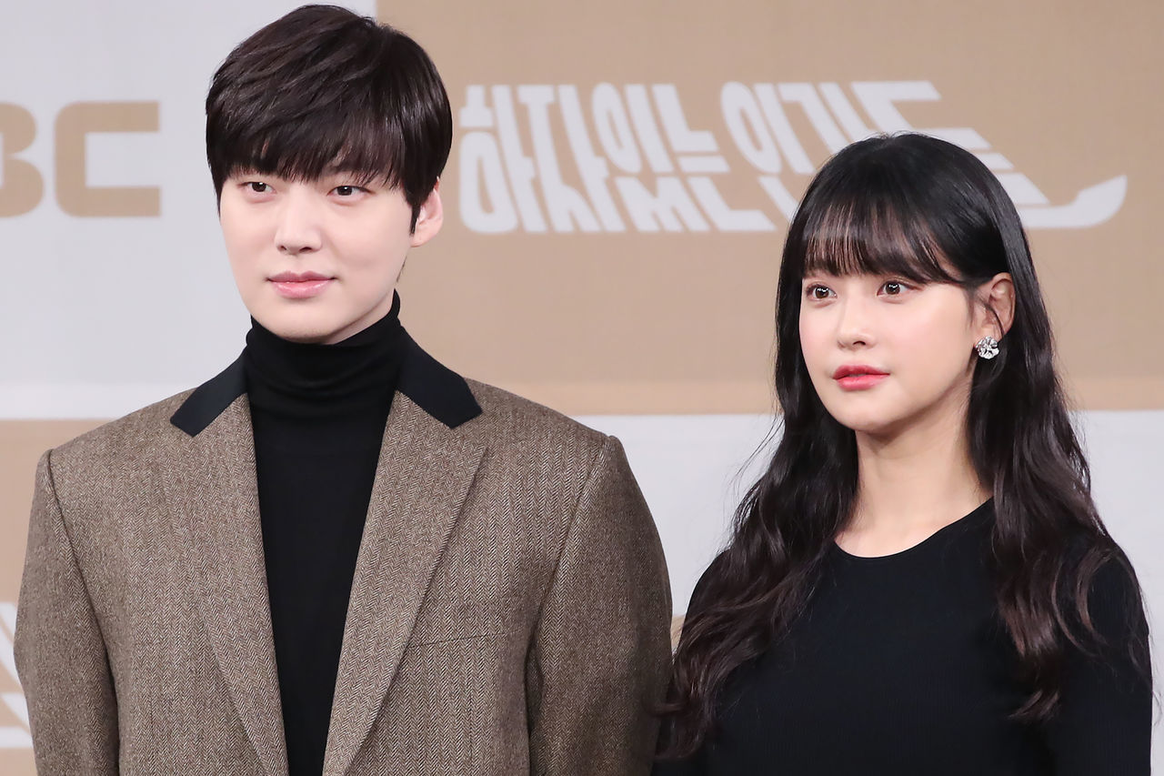 Ahn Jae Hyeon, Oh Yeon Seo (Yonhap)